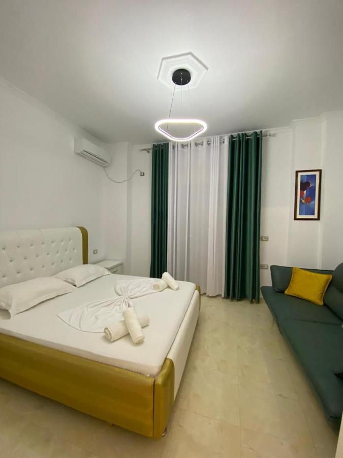 Hotel Kristal Borsh Exterior foto